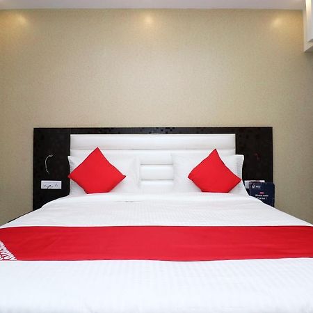 Oyo 25130 Hotel Royal Inn New Delhi Exteriör bild