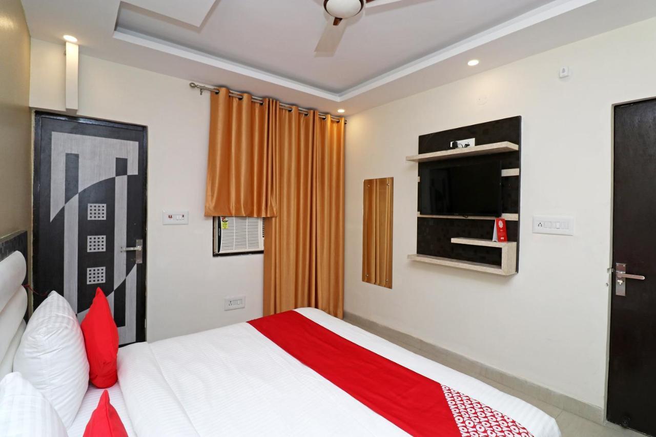 Oyo 25130 Hotel Royal Inn New Delhi Exteriör bild