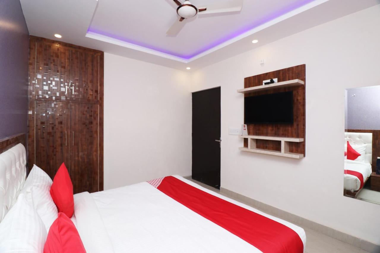 Oyo 25130 Hotel Royal Inn New Delhi Exteriör bild