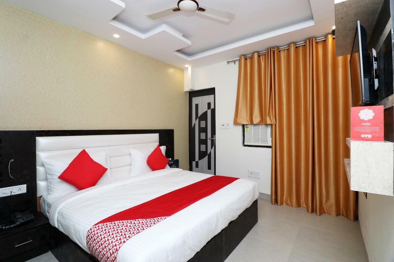 Oyo 25130 Hotel Royal Inn New Delhi Exteriör bild
